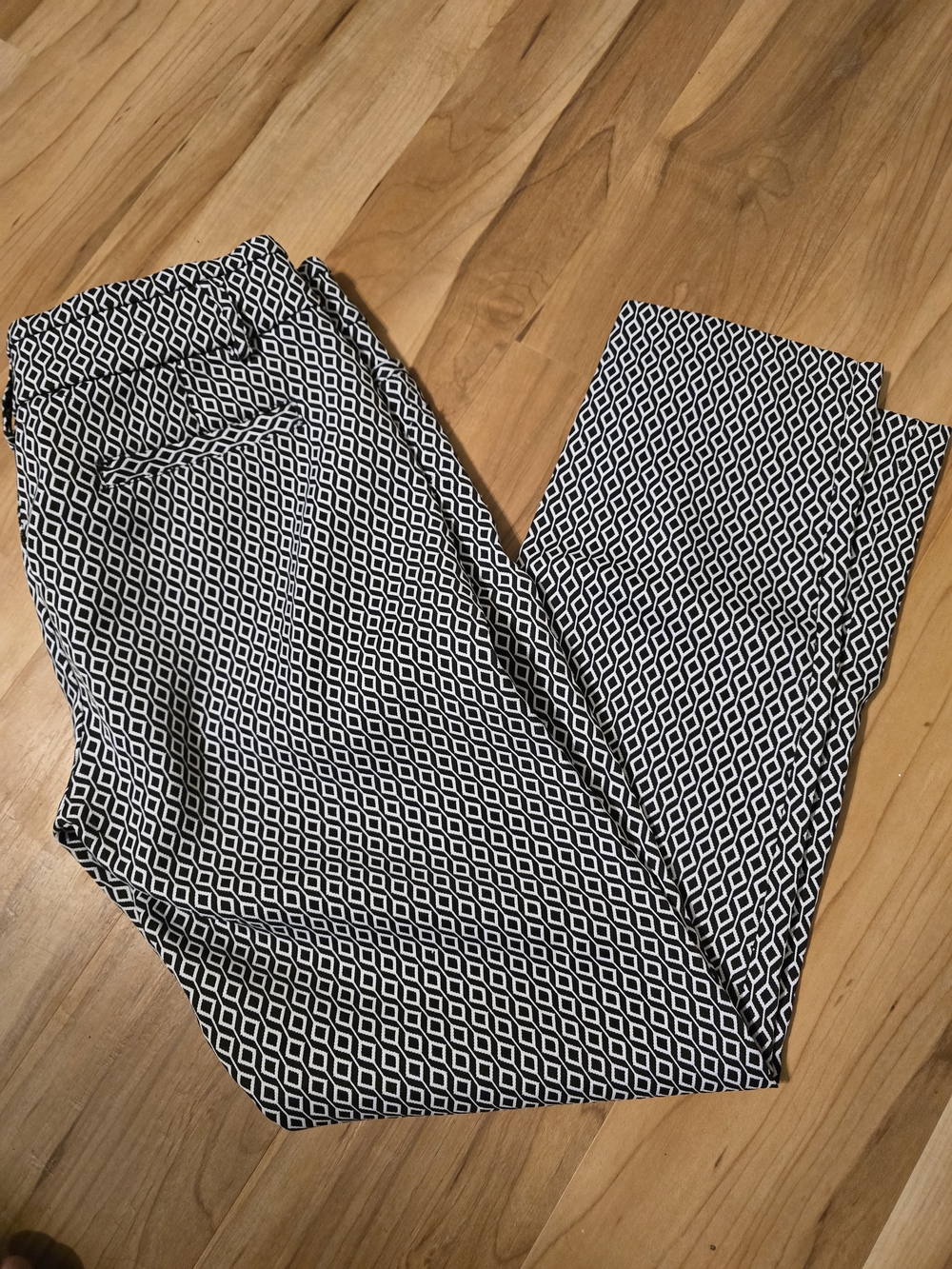 Candie's Black & White Geometric Pants